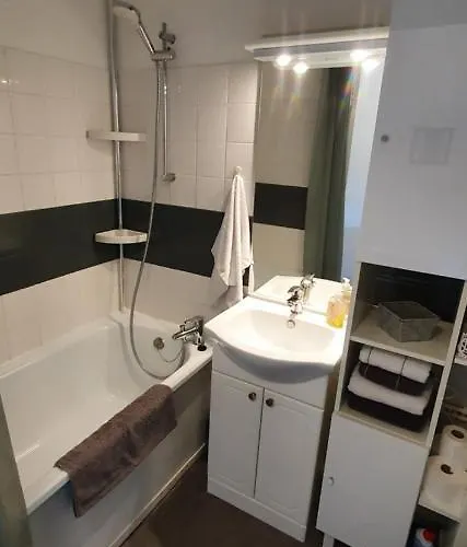 Daire Front De - Acces Direct *